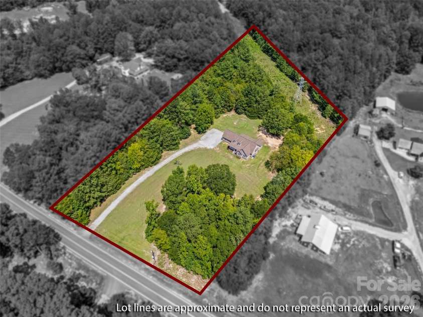 2229 Starnes Road, Edgemoor, SC 29712.  MLS# CAR4409854, YatesRealty ID 45934. 5+ acres to enjoy!