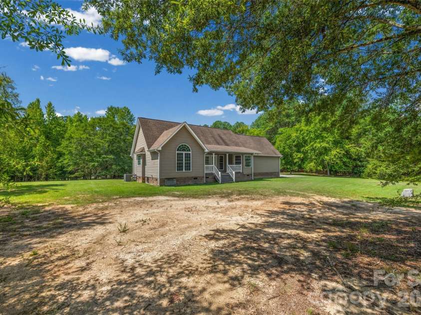 2229 Starnes Road, Edgemoor, SC 29712.  MLS# CAR4409854, YatesRealty ID 45934. 
