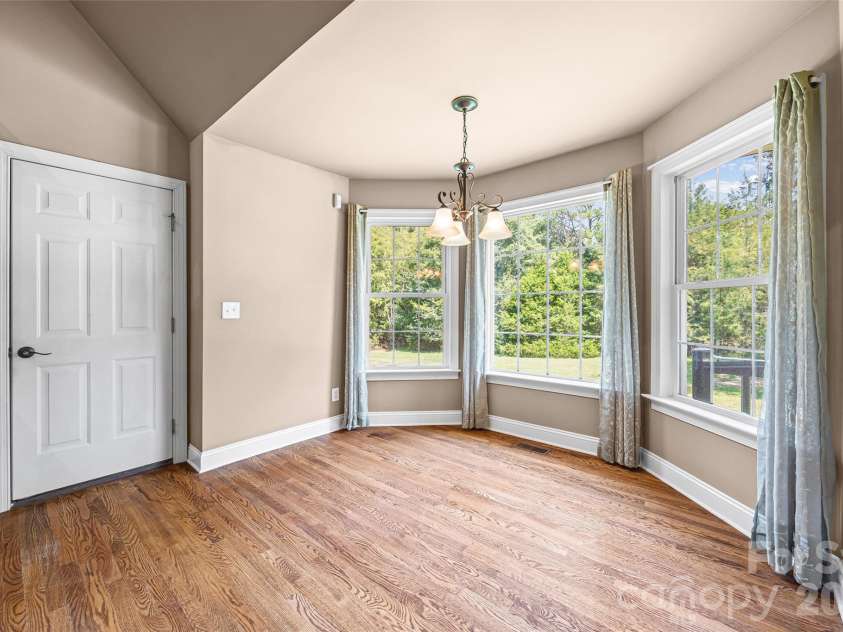 2229 Starnes Road, Edgemoor, SC 29712.  MLS# CAR4409854, YatesRealty ID 45934. Eat in Breakfast area