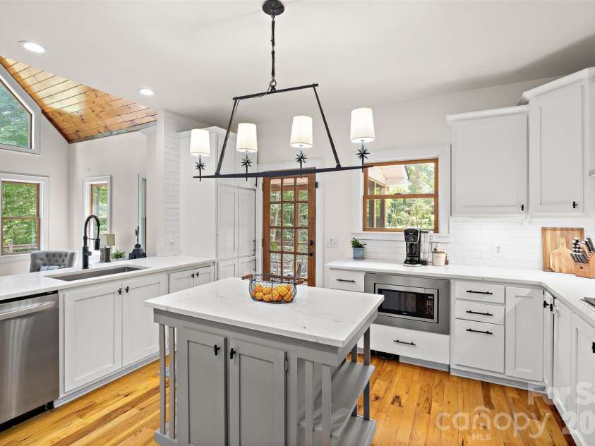 7105 Old Ridge Road, Waxhaw, NC 28173.  MLS# CAR4413323, YatesRealty ID 45938. 