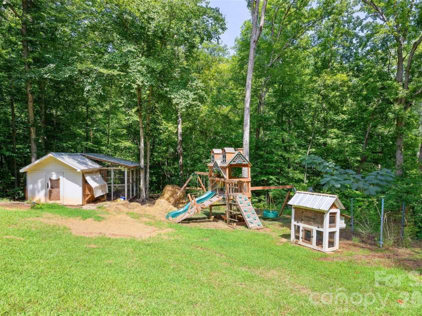 7105 Old Ridge Road, Waxhaw, NC 28173.  MLS# CAR4413323, YatesRealty ID 45938. 