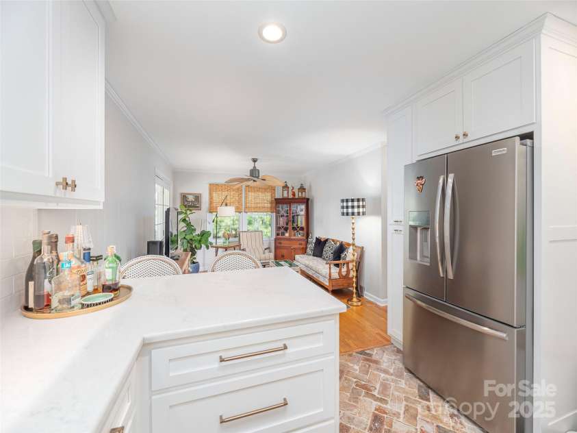 868 Mulberry Street, Clyde, NC 28721.  MLS# CAR4301265, YatesRealty ID 45938. 