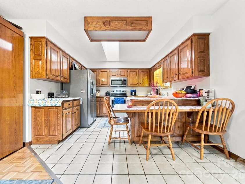 512 Garrou Avenue, Valdese, NC 28690.  MLS# CAR4414667, YatesRealty ID 45939. 