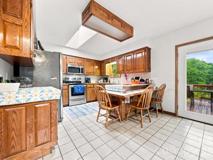 512 Garrou Avenue, Valdese, NC 28690.  MLS# CAR4414667, YatesRealty ID 45939. 