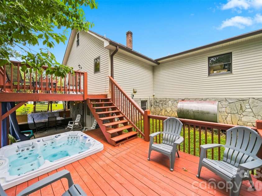 512 Garrou Avenue, Valdese, NC 28690.  MLS# CAR4414667, YatesRealty ID 45939. 