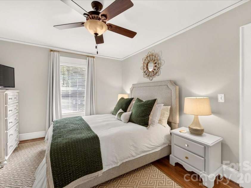 1717 Nassau Boulevard, Charlotte, NC 28205.  MLS# CAR4415580, YatesRealty ID 45940. Bedroom 3