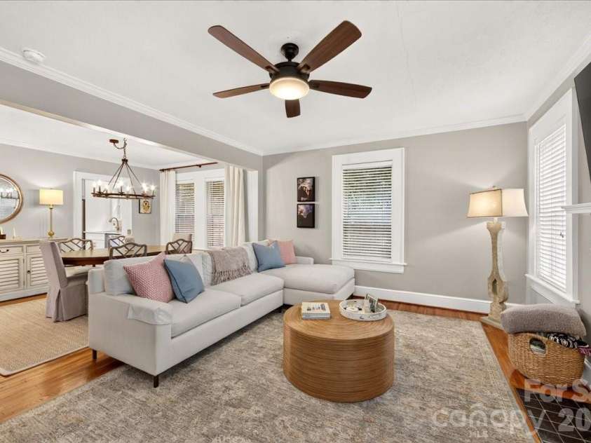 1717 Nassau Boulevard, Charlotte, NC 28205.  MLS# CAR4415580, YatesRealty ID 45940. Living Room