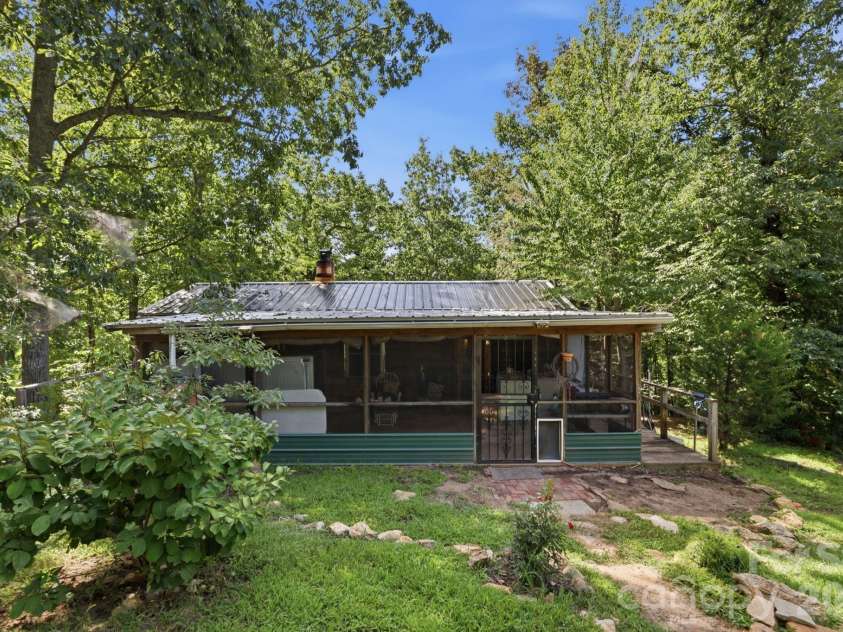 464 Mason Road, Ellenboro, NC 28040.  MLS# CAR4413857, YatesRealty ID 45942. 