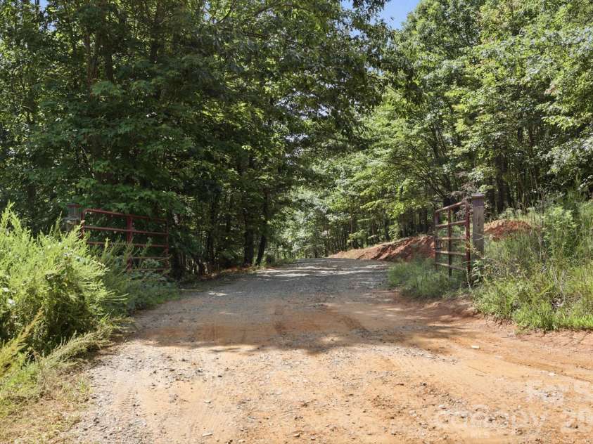 464 Mason Road, Ellenboro, NC 28040.  MLS# CAR4413857, YatesRealty ID 45942. 
