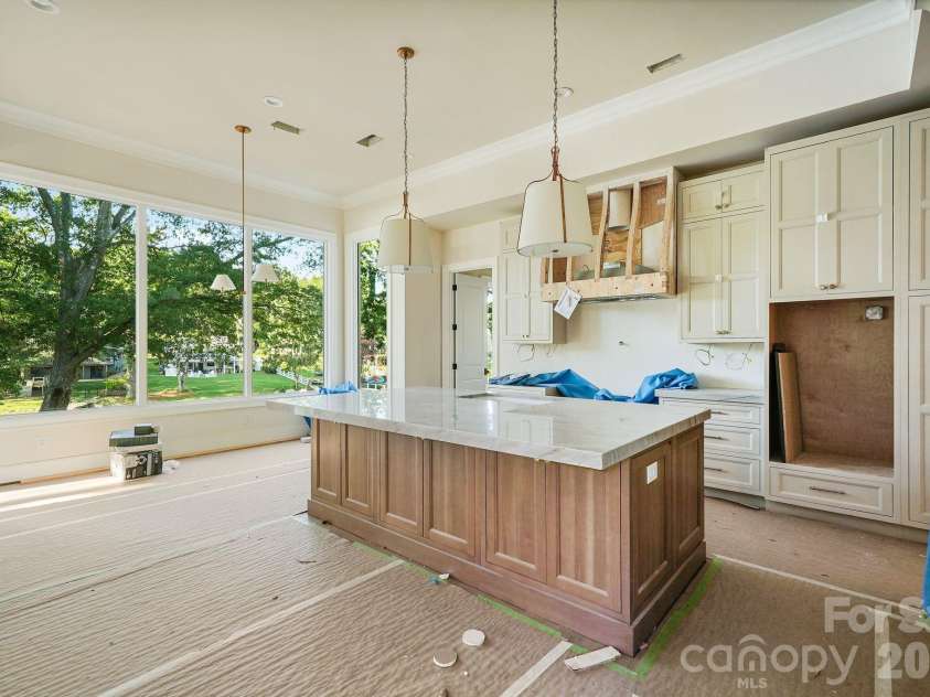21216 Rio Oro Drive, Cornelius, NC 28031.  MLS# CAR4416878, YatesRealty ID 45943. 