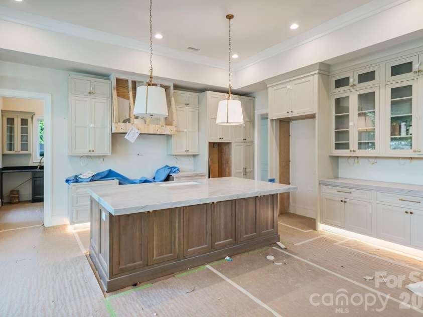 21216 Rio Oro Drive, Cornelius, NC 28031.  MLS# CAR4416878, YatesRealty ID 45943. 