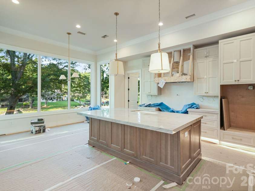 21216 Rio Oro Drive, Cornelius, NC 28031.  MLS# CAR4416878, YatesRealty ID 45943. 