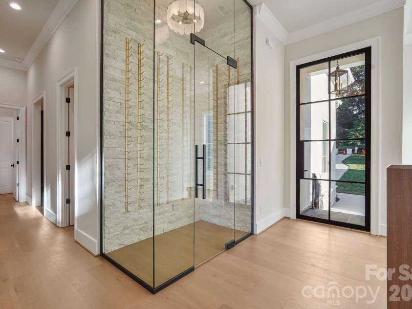 21216 Rio Oro Drive, Cornelius, NC 28031.  MLS# CAR4425303, YatesRealty ID 45943. Elegant foyer featuring 7