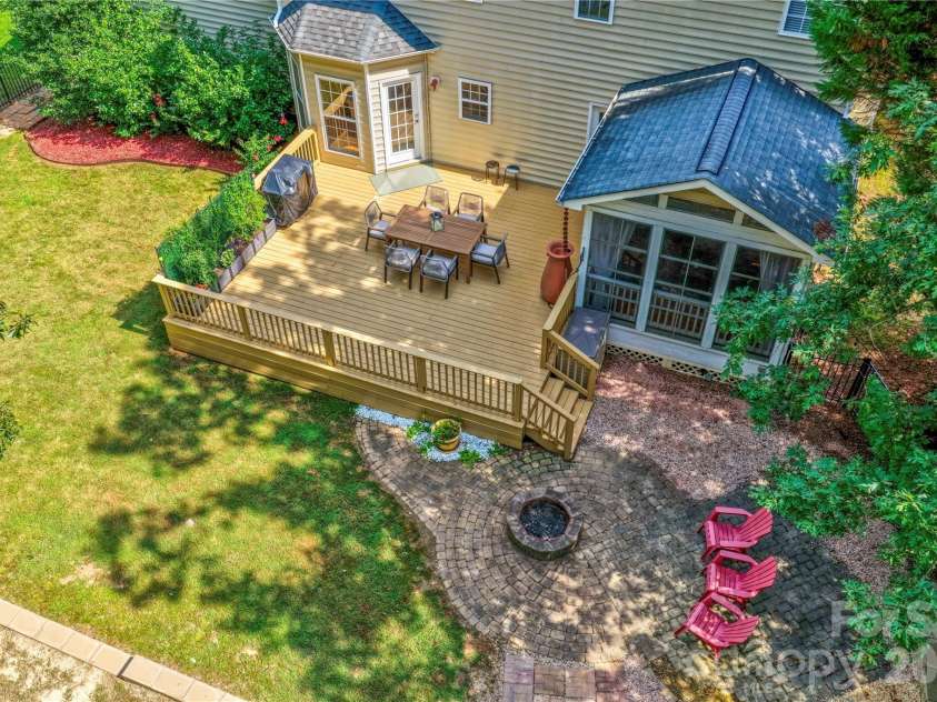 10823 Persimmon Creek Drive, Charlotte, NC 28227.  MLS# CAR4413690, YatesRealty ID 45944. 