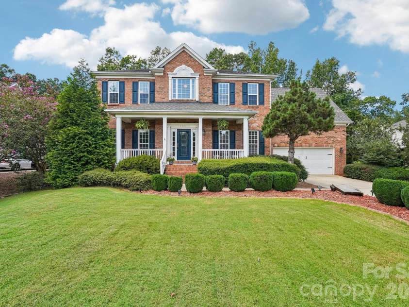 10823 Persimmon Creek Drive, Charlotte, NC 28227.  MLS# CAR4413690, YatesRealty ID 45944. 