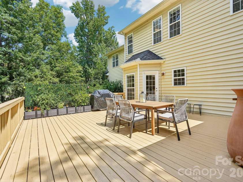 10823 Persimmon Creek Drive, Charlotte, NC 28227.  MLS# CAR4413690, YatesRealty ID 45944. 
