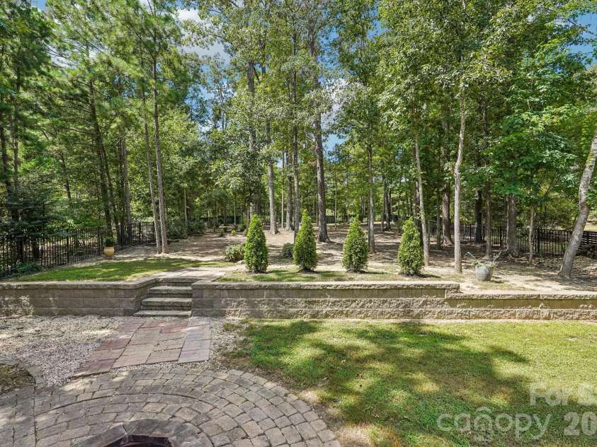 10823 Persimmon Creek Drive, Charlotte, NC 28227.  MLS# CAR4413690, YatesRealty ID 45944. 