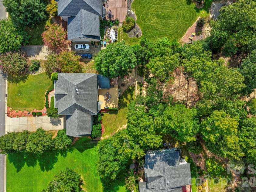10823 Persimmon Creek Drive, Charlotte, NC 28227.  MLS# CAR4413690, YatesRealty ID 45944. 