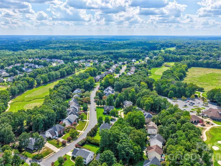 10823 Persimmon Creek Drive, Charlotte, NC 28227.  MLS# CAR4413690, YatesRealty ID 45944. 