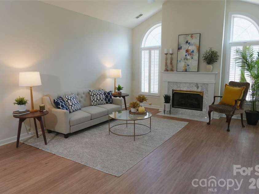 9920 Park Willow Drive, Charlotte, NC 28210.  MLS# CAR4414642, YatesRealty ID 45945. 