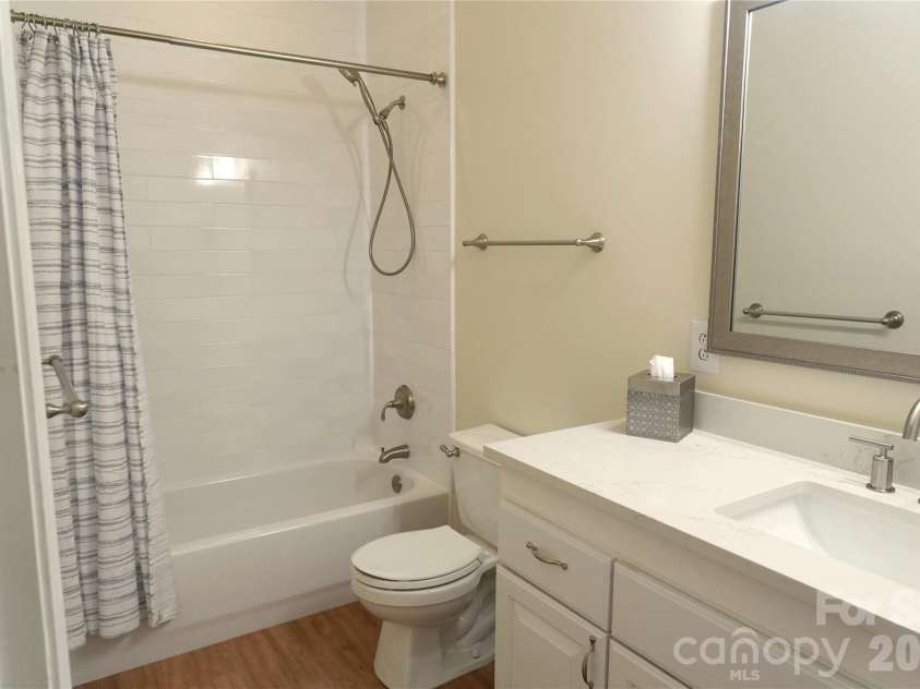 9920 Park Willow Drive, Charlotte, NC 28210.  MLS# CAR4414642, YatesRealty ID 45945. 