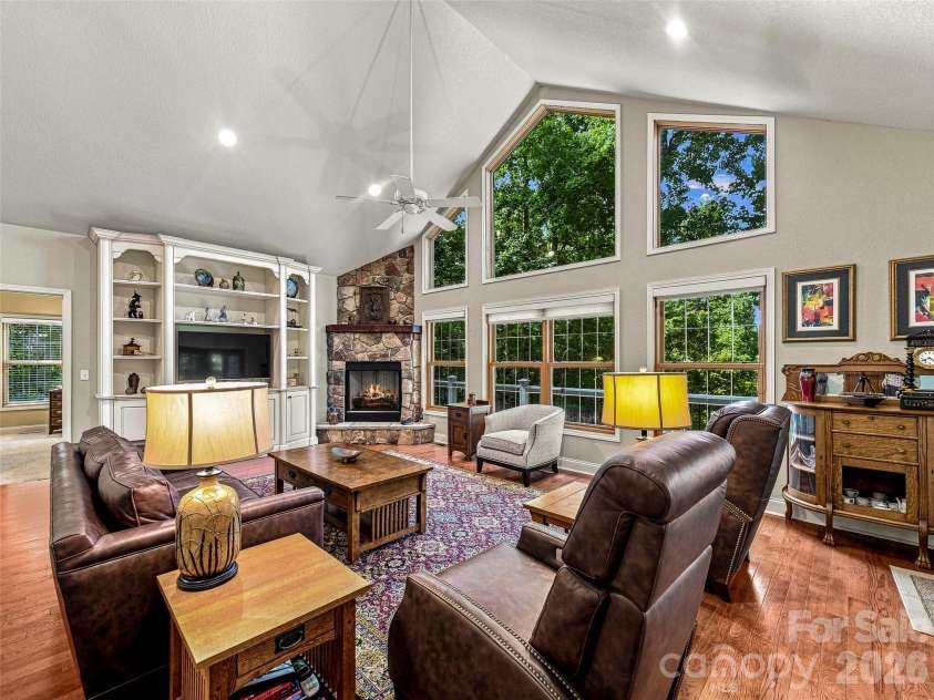 38 Mountain Crest Drive, Hendersonville, NC 28739.  MLS# CAR4416620, YatesRealty ID 45946. 
