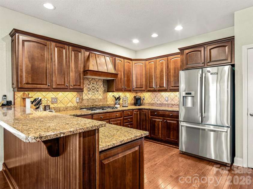 38 Mountain Crest Drive, Hendersonville, NC 28739.  MLS# CAR4416620, YatesRealty ID 45946. 