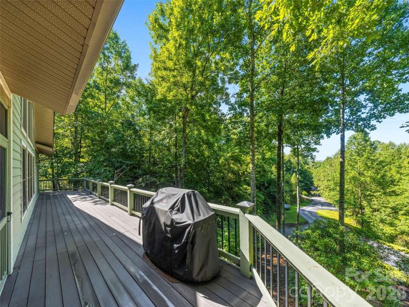 38 Mountain Crest Drive, Hendersonville, NC 28739.  MLS# CAR4416620, YatesRealty ID 45946. 