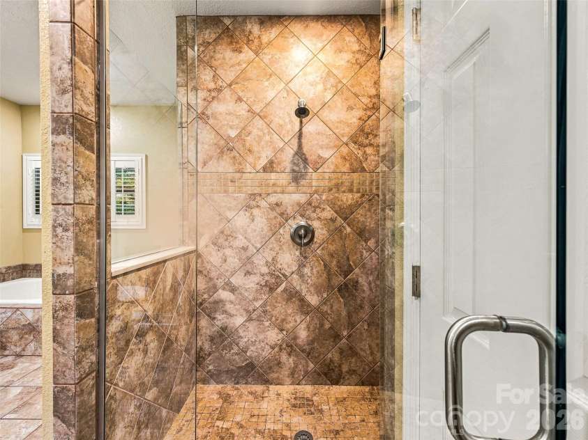 38 Mountain Crest Drive, Hendersonville, NC 28739.  MLS# CAR4416620, YatesRealty ID 45946. 