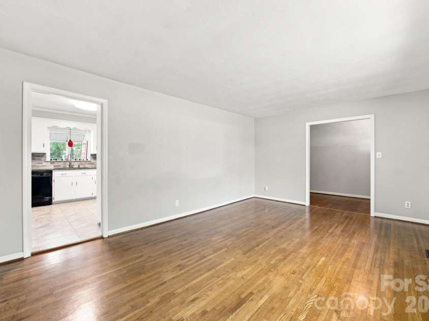 13128 Blacksmith Court, Matthews, NC 28105.  MLS# CAR4409935, YatesRealty ID 45947. 