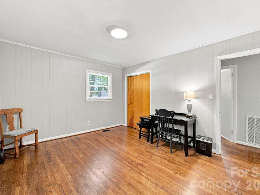 13128 Blacksmith Court, Matthews, NC 28105.  MLS# CAR4409935, YatesRealty ID 45947. 