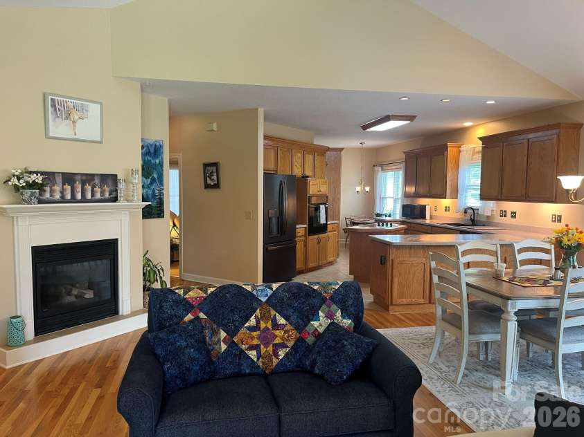 150 Holly Springs Road, Hendersonville, NC 28729.  MLS# CAR4415566, YatesRealty ID 45948. Open Floorplan