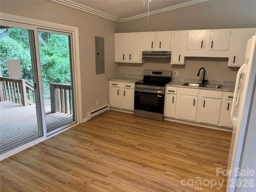 45 Ollie Weaver Road, Weaverville, NC 28787.  MLS# CAR4404840, YatesRealty ID 45949. 