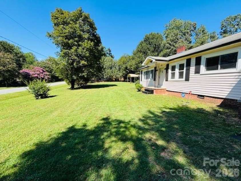 257 Maryland Drive, Forest City, NC 28043.  MLS# CAR4390677, YatesRealty ID 45950. 