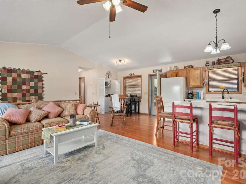 43 Thoren Court, Clyde, NC 28721.  MLS# CAR4415491, YatesRealty ID 45951. 