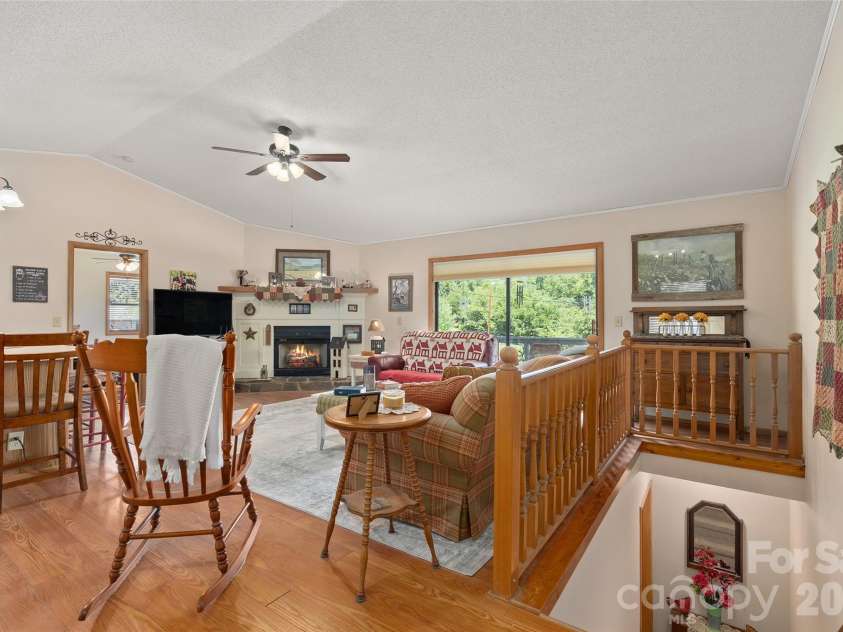 43 Thoren Court, Clyde, NC 28721.  MLS# CAR4415491, YatesRealty ID 45951. 