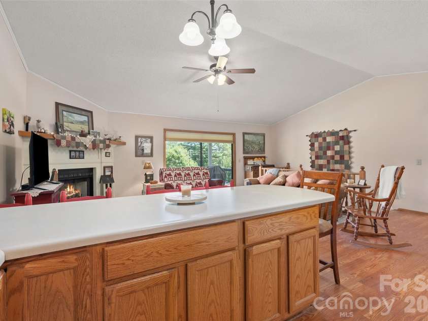 43 Thoren Court, Clyde, NC 28721.  MLS# CAR4415491, YatesRealty ID 45951. 
