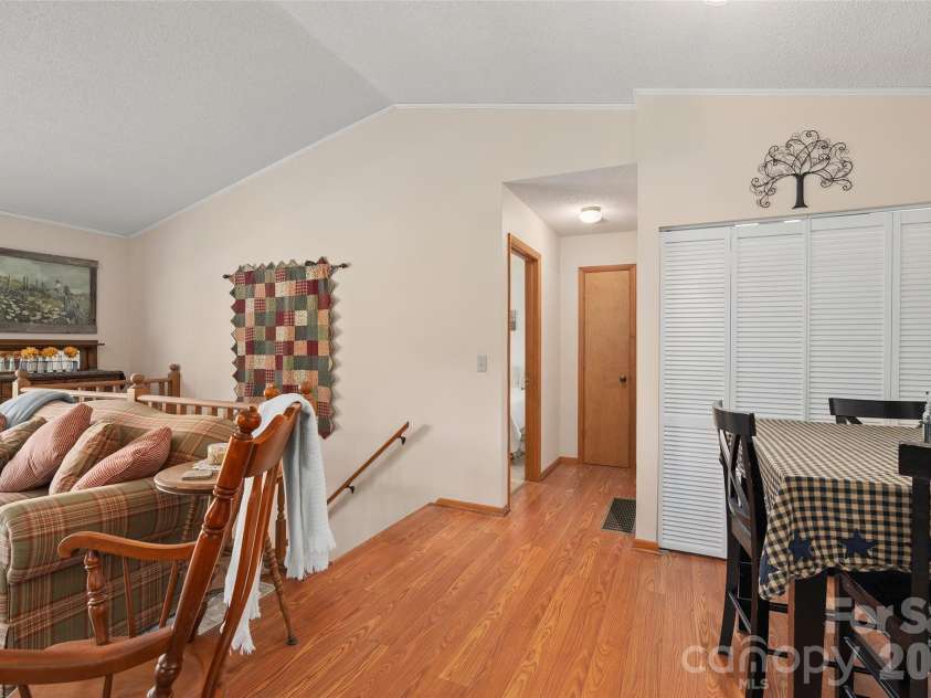 43 Thoren Court, Clyde, NC 28721.  MLS# CAR4415491, YatesRealty ID 45951. 