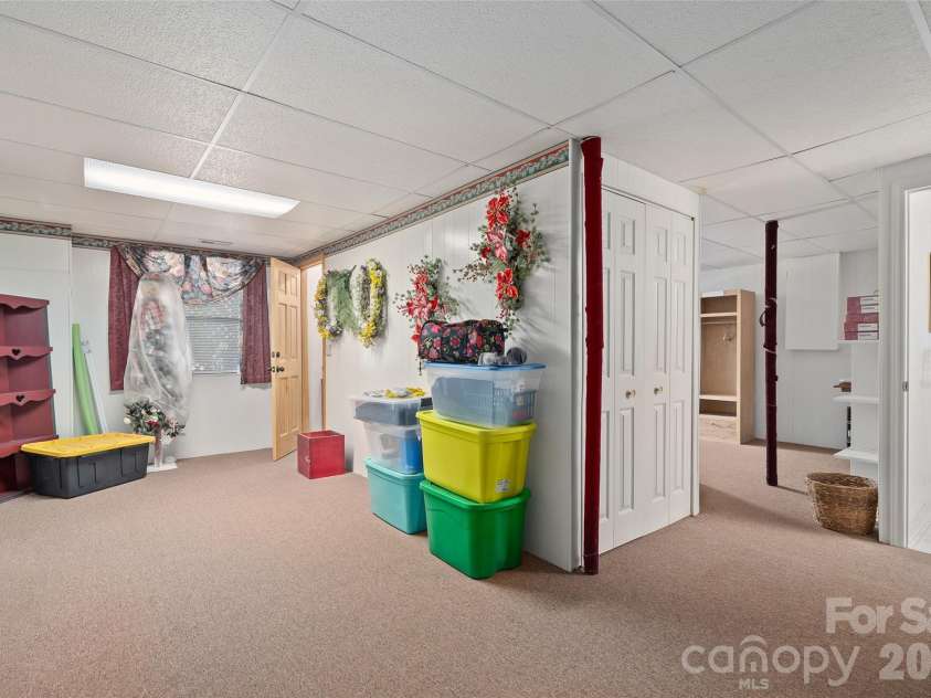 43 Thoren Court, Clyde, NC 28721.  MLS# CAR4415491, YatesRealty ID 45951. 