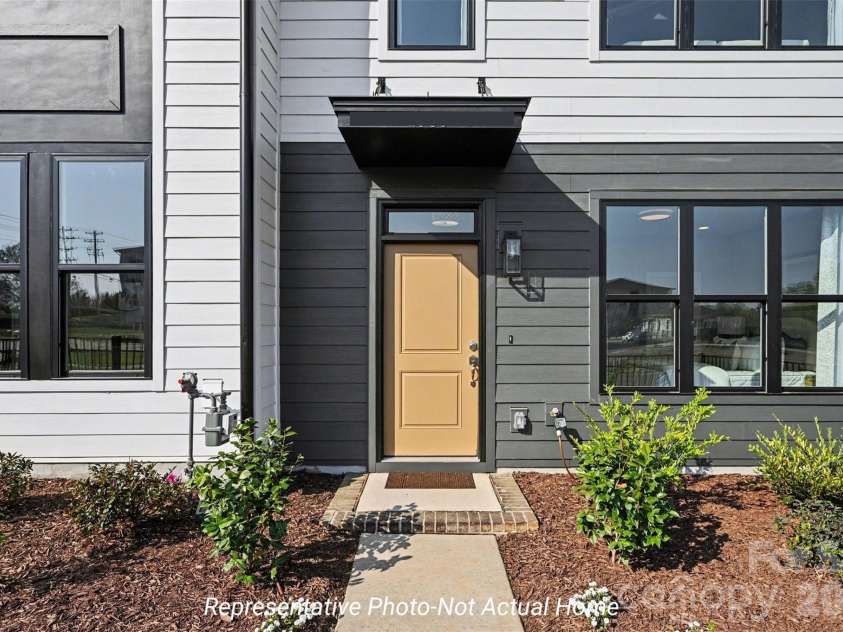 2720 Respite Lane, Charlotte, NC 28273.  MLS# CAR4405441, YatesRealty ID 45954. 