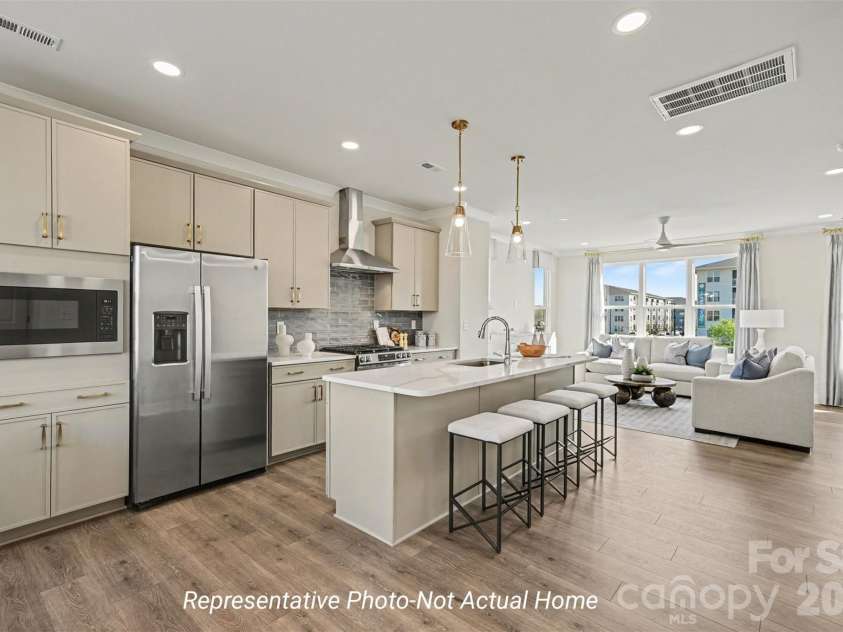 2720 Respite Lane, Charlotte, NC 28273.  MLS# CAR4405441, YatesRealty ID 45954. 