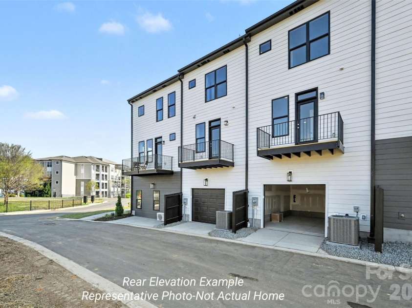 3530 Faithful Lane, Charlotte, NC 28273.  MLS# CAR4414010, YatesRealty ID 45955. 