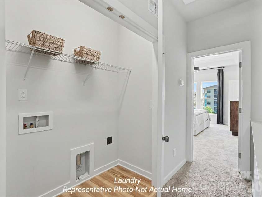 3530 Faithful Lane, Charlotte, NC 28273.  MLS# CAR4414010, YatesRealty ID 45955. 