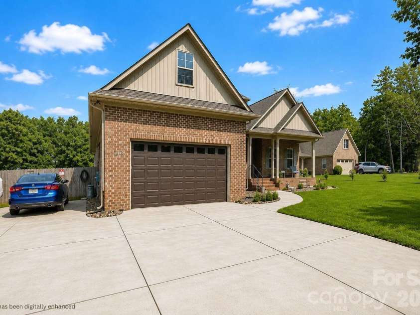 1319 Baucom Road, Monroe, NC 28110.  MLS# CAR4416661, YatesRealty ID 45956. 