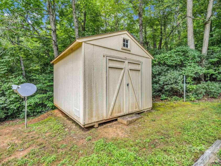 277 Debbies Branch Drive, Old Fort, NC 28762.  MLS# CAR4416254, YatesRealty ID 45958. 