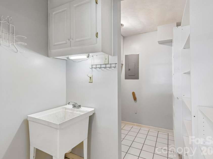 11530 Waterflower Lane, Charlotte, NC 28262.  MLS# CAR4413859, YatesRealty ID 45959. 