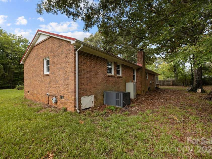 3338 Passmore Road, Rock Hill, SC 29730.  MLS# CAR4162073, YatesRealty ID 4596. 