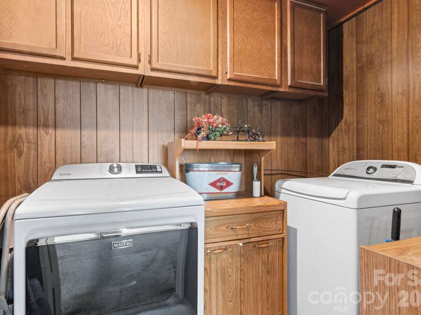 307 Somerset Drive, Kings Mountain, NC 28086.  MLS# CAR4406255, YatesRealty ID 45960. 
