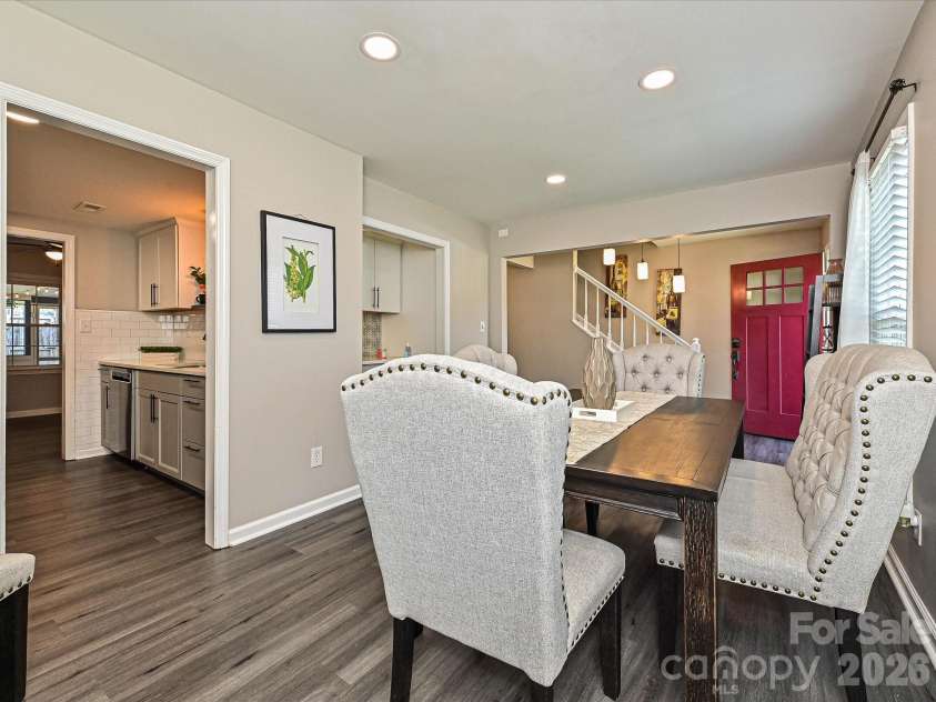 8069 Regent Park Lane, Charlotte, NC 28210.  MLS# CAR4415481, YatesRealty ID 45964. 