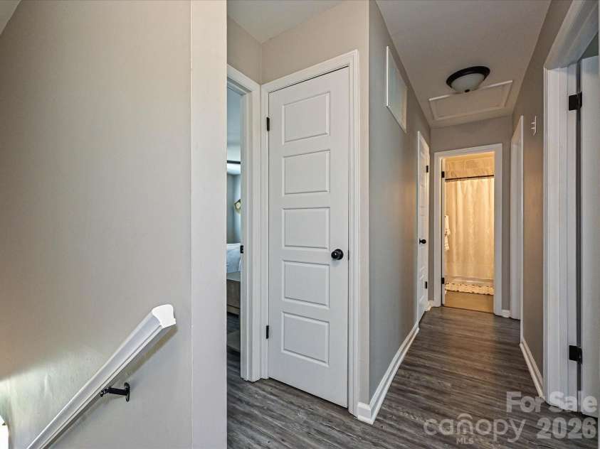 8069 Regent Park Lane, Charlotte, NC 28210.  MLS# CAR4415481, YatesRealty ID 45964. 